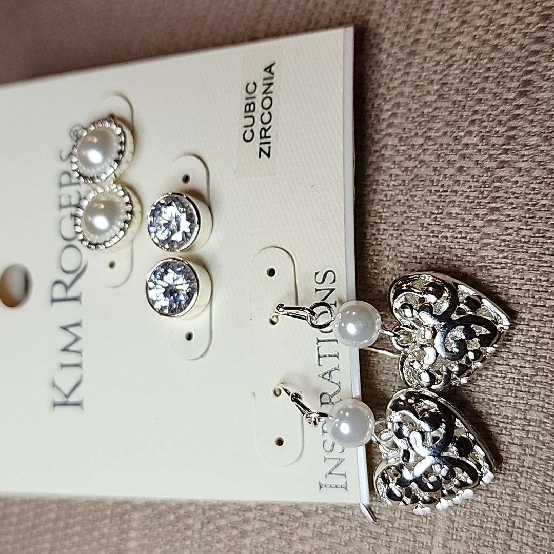 New Kim Rogers 3 Piece Earrings Set Heart 18$